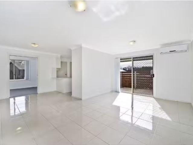 Charming 3/13 Pead Street, WAUCHOPE Apartment for rent Listed.