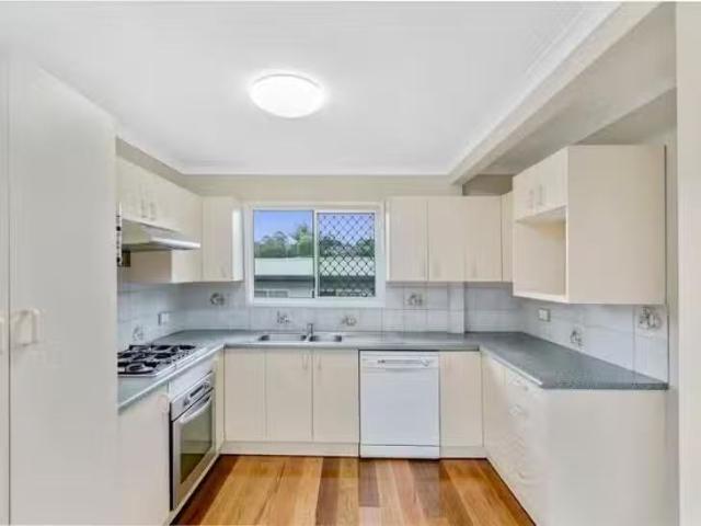 Deal! 31 Knight Street, Rochedale South, QLD 4123