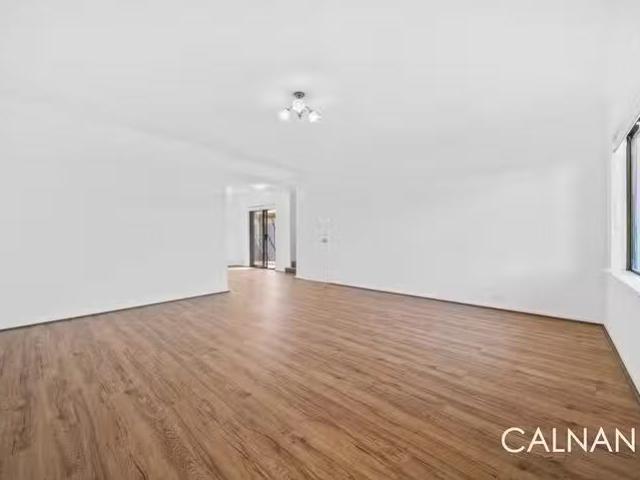 New 31 Poppy Lane, Como, WA 6152