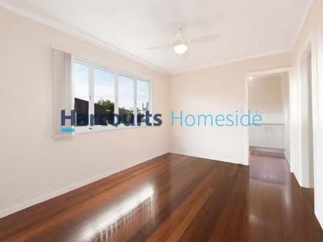 Cheap 3/24 26 Qualtrough Street, WOOLLOONGABBA Apartment for r.