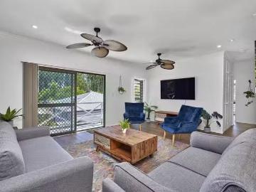 Just in! 3/27 Amphora Street, Palm Cove, QLD 4879
