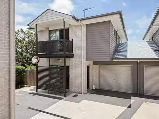 Charming 3/21 Myles Street, Lawnton, QLD 4501