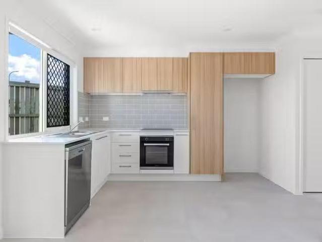 Just in! 3/21 Gold Avenue, Yarrabilba, QLD 4207