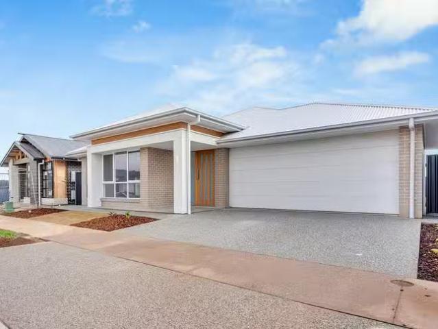 Charming 32 Azalea Drive, Angle Vale, SA 5117