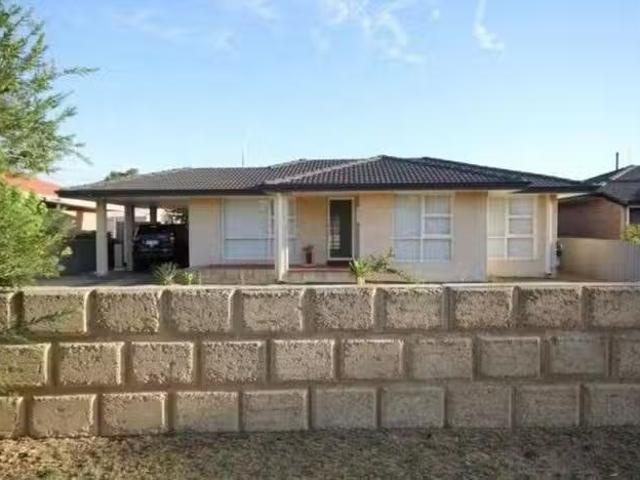 Unique 32 Barnes Crescent, East Bunbury, WA 6230