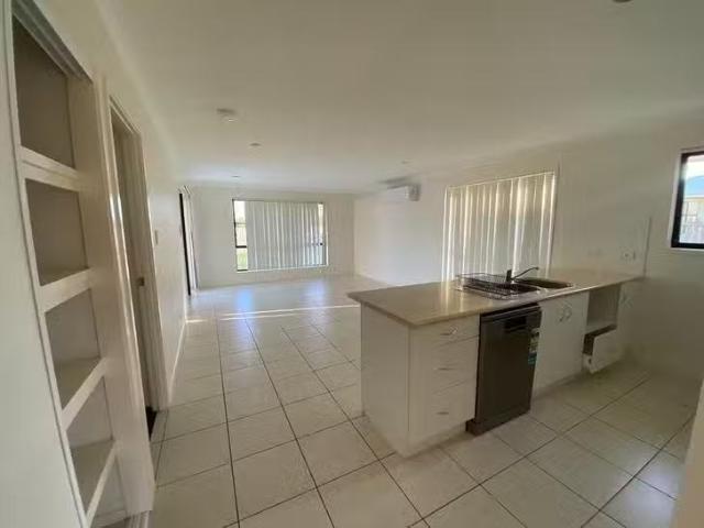 New 32 Marc Crescent, Gracemere, QLD 4702