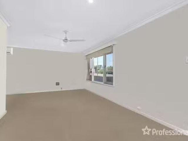 Deal! 32 Quarry Street, Geraldton, WA 6530
