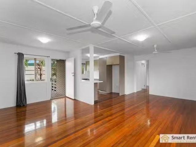Cozy 32 Undara Avenue, Cranbrook, QLD 4814