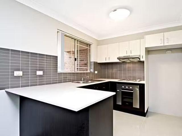 Unique 3/34 Sorrell Street, Parramatta Apartment for rent Lis.