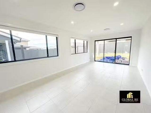 For Rent! 330 Ninth Avenue, Austral, NSW 2179