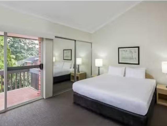 Just in! 33/2 12 Busaco Road, Marsfield Townhouse for rent Li.