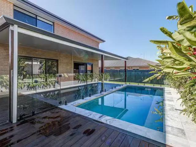 Rental! 33 Mebbin Street, Pimpama, QLD 4209
