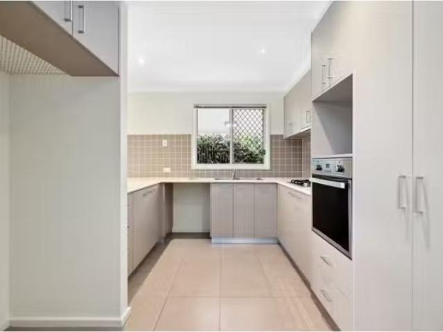 Nice 33 Patrick White Circuit, Franklin House for rent Listed.