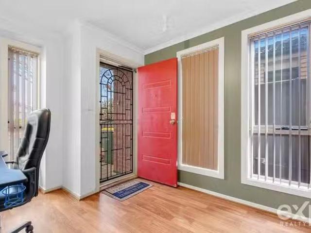 Deal! 33 Riesling Crescent, Andrews Farm, SA 5114