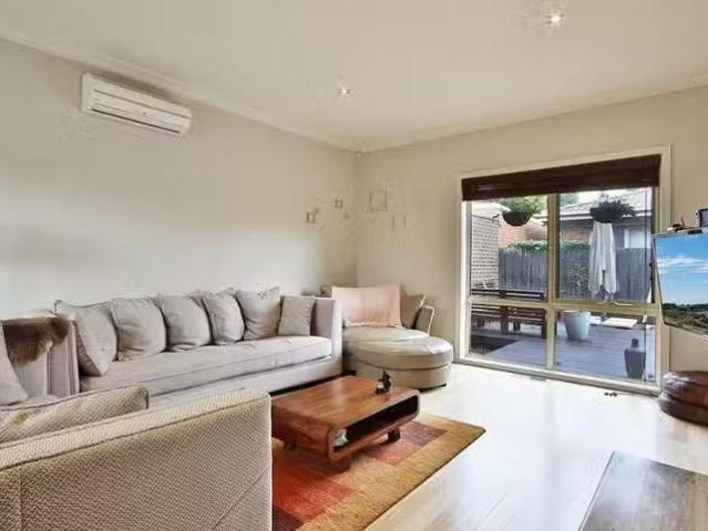 Cheap 3/4 Freeman Street, Ringwood East, VIC 3135