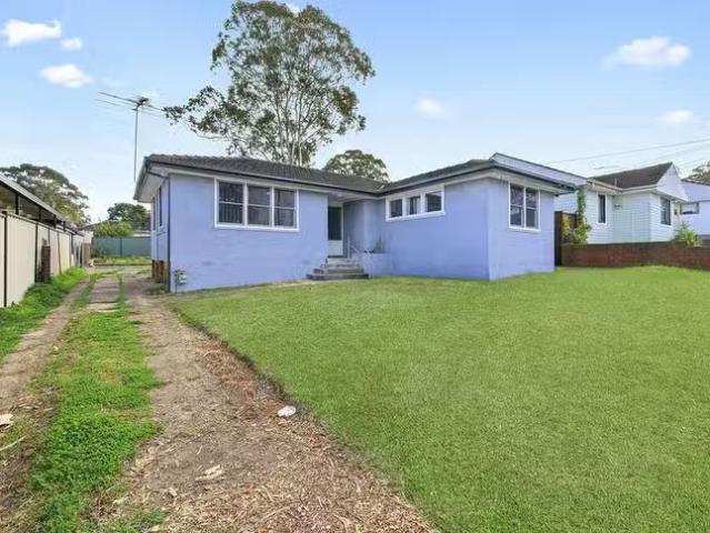 Just in! 34 Kendee Street, Sadleir, NSW 2168