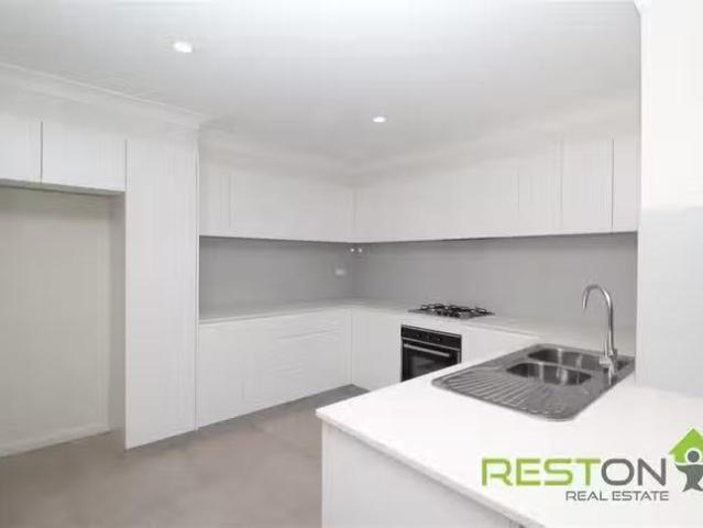 Deal! 3/4 Thompson Avenue, St Marys, NSW 2760