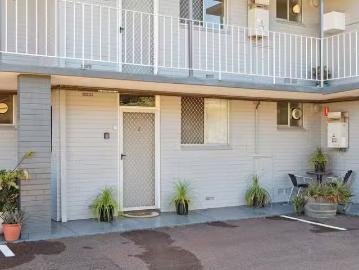 Unique 3/58 Cunningham Terrace, Daglish, WA 6008