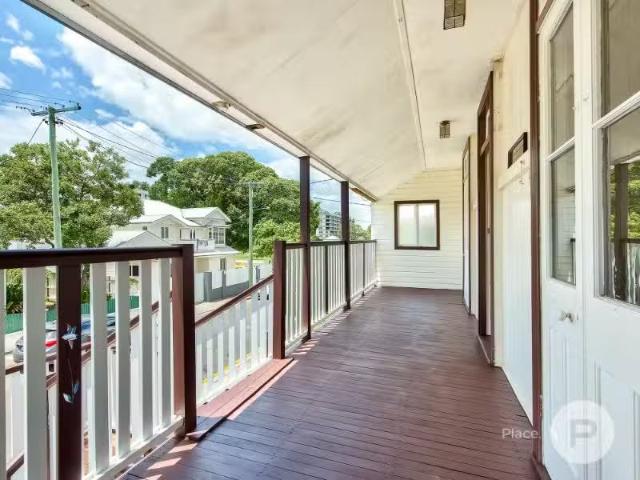 Charming 35 Salstone Street, Kangaroo Point House for rent Li.