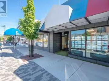 Charming 366 Main Street, Penticton, BC, V2A 5C3 commercial.