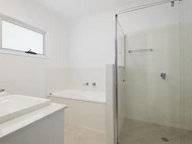 Cheap 36/99 Brookwater Drive, Brookwater, QLD 4300