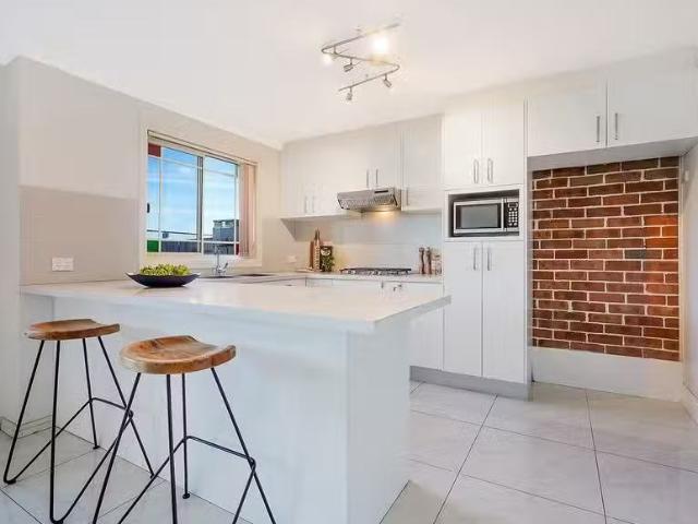 Charming 36/12 Corry Court, North Parramatta Townhouse for ren.