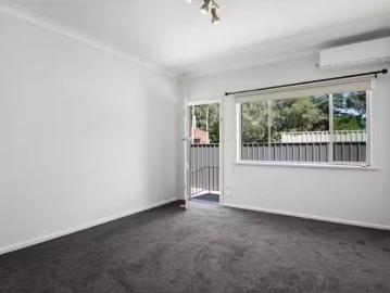 Deal! 3/637 Jones Street, ALBURY Apartment for rent Listed by.