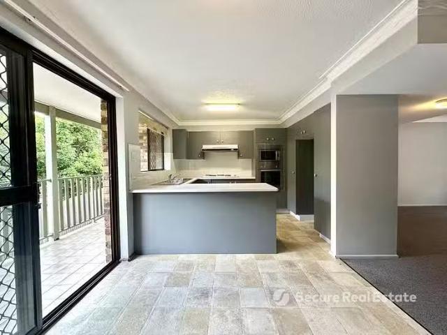 Cozy 3/63 Oxford Terrace, Taringa, QLD 4068
