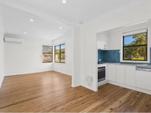 Cozy 36 Hurt Parade, Unanderra House for rent Listed by Jade.