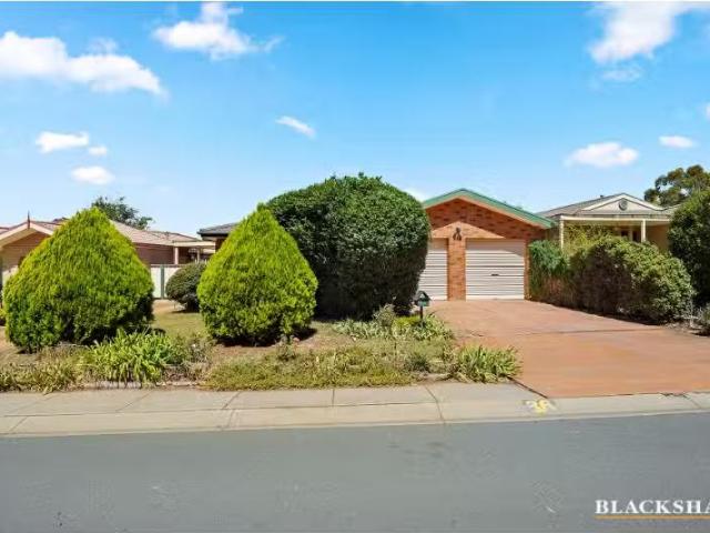 Unique 36 Taylor Street, Ngunnawal House for rent Listed by Q.