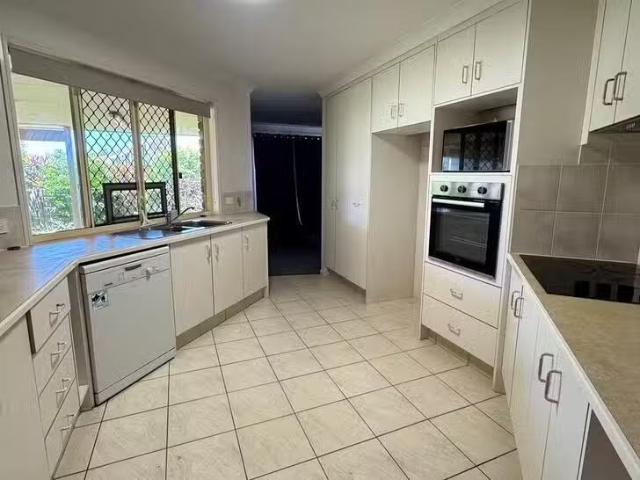 Just in! 37 Cunnington Street, Bundaberg East, QLD 4670