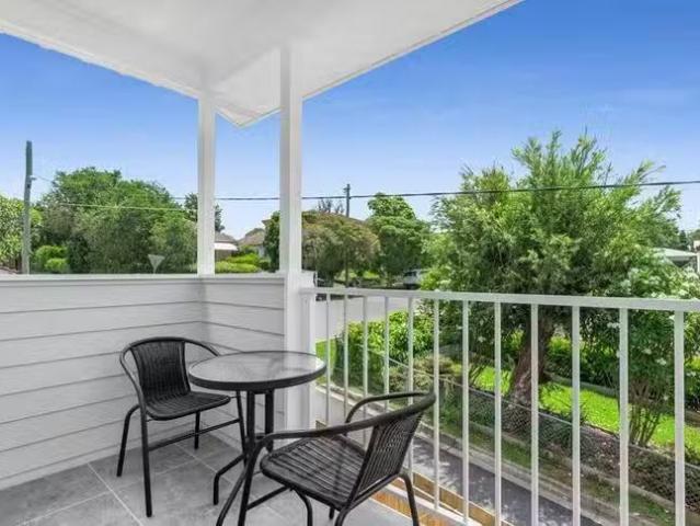 Charming 3/7 Lind Street, Newmarket, QLD 4051