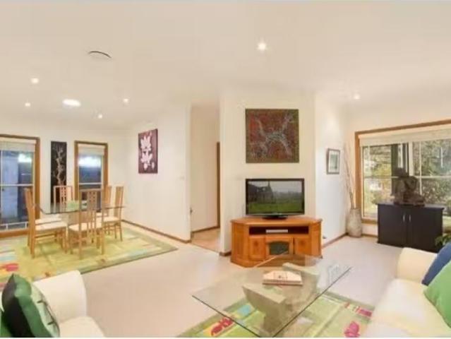 Deal! 37 Northcott Road, Cromer House for rent Listed by Jord.