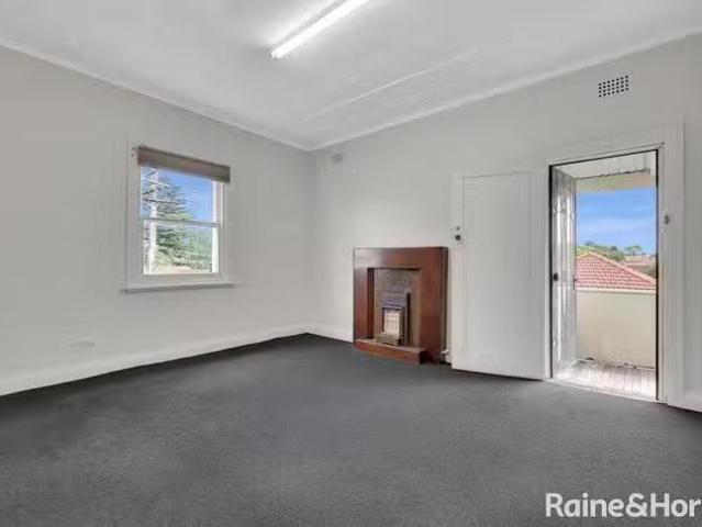 Deal! 3/7 Roach Street, Marrickville, NSW 2204