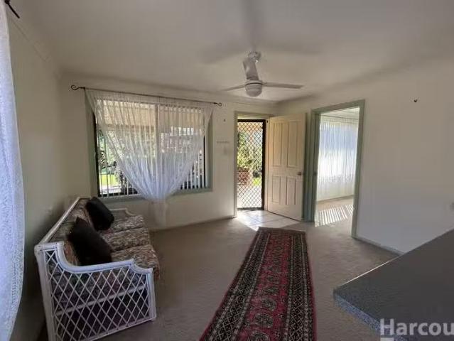 Cozy 37a Fairmont Drive, Wauchope, NSW 2446 Studio for Rent