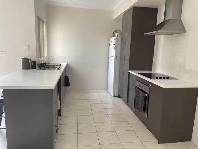 Rental! 3/7C Little Street, Carey Park, WA 6230