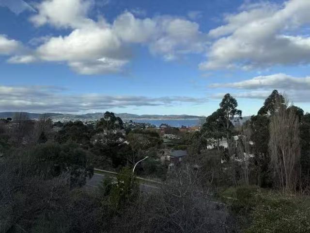 Deal! 3/86 Upper Fitzroy Crescent, South Hobart, TAS 7004