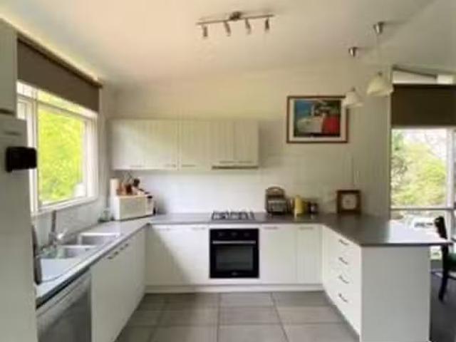 Cozy 380 Belgrave Gembrook Road, Emerald VIC 3782