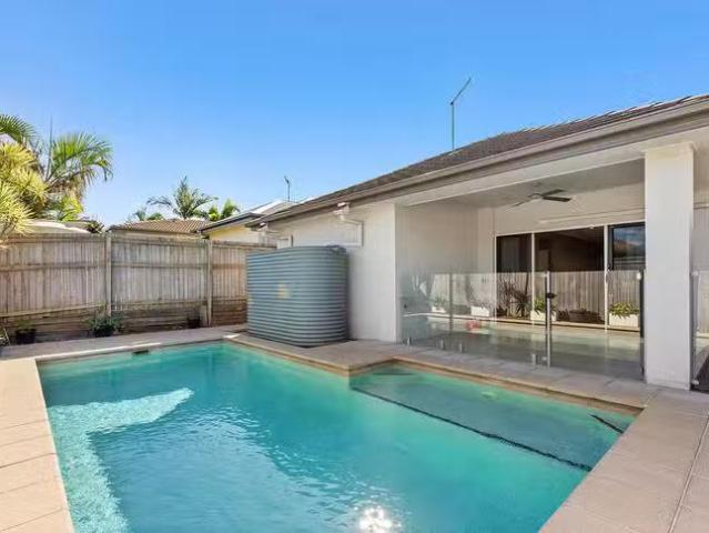 Cozy 38 Couples Street, North Lakes, QLD 4509
