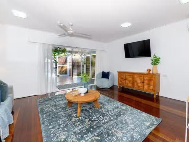 Charming 38 Howlett Street, Currajong, QLD 4812