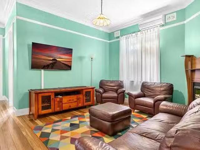 For Rent! 39 Carrington Street, Mayfield, NSW 2304