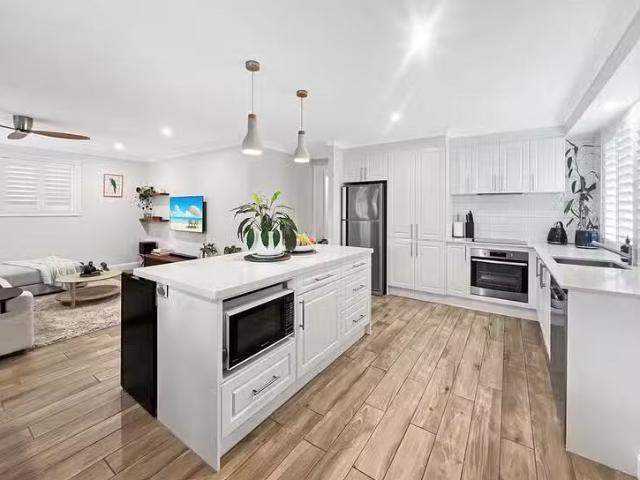 Cheap 39 Blackwood Road, Manly West, QLD 4179