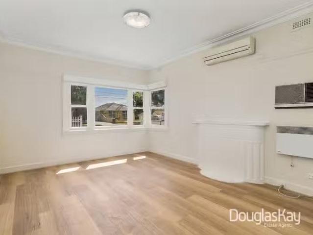 For Rent! 39 Glengala Road, Sunshine West VIC 3020