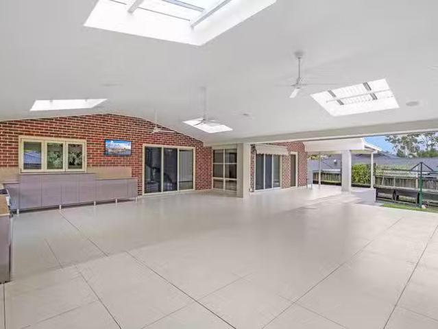 Nice 7 Toorak Court, Cherrybrook, NSW 2126