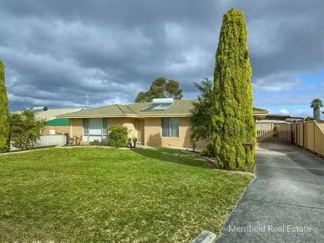 Cheap 7 Lorenzo Way, Orana, WA 6330