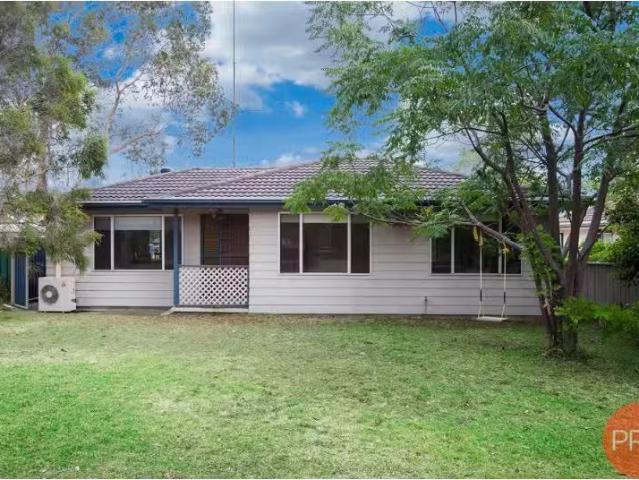 Charming 7 Purdom Close, THORNTON House for rent Listed by Re.