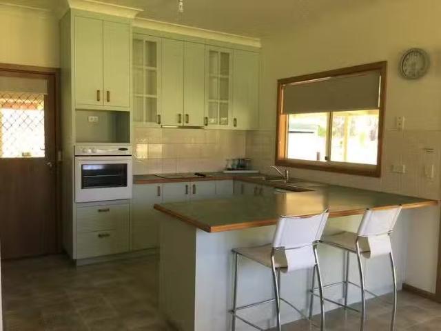 Cozy 4071 Snow Road, Whorouly East, VIC 3735