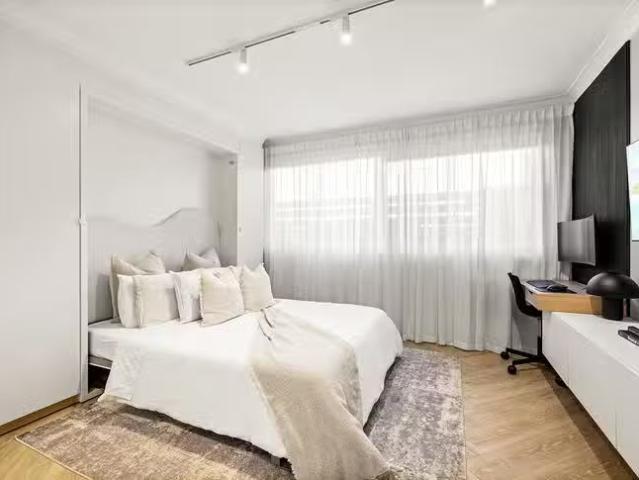 Deal! 408/5 Ward Avenue, Potts Point, NSW 2011