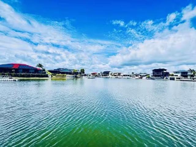 Rental! 40 Oxley Drive, Paradise Point, QLD 4216