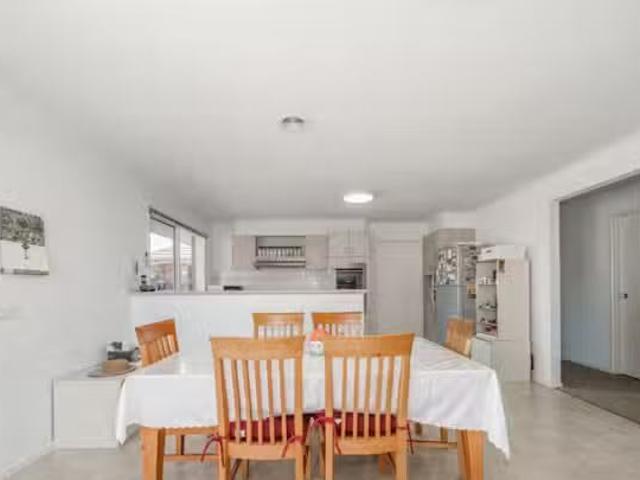 New 40 Warwick Road, Greensborough, VIC 3088